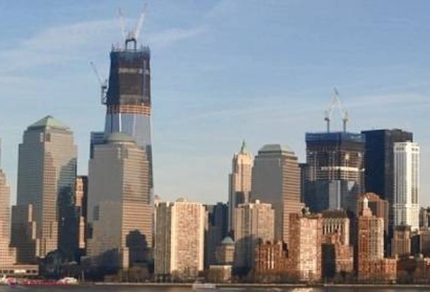 FOTO VIDEO // Turnurile gemene de la World Trade Center se reconstruiesc