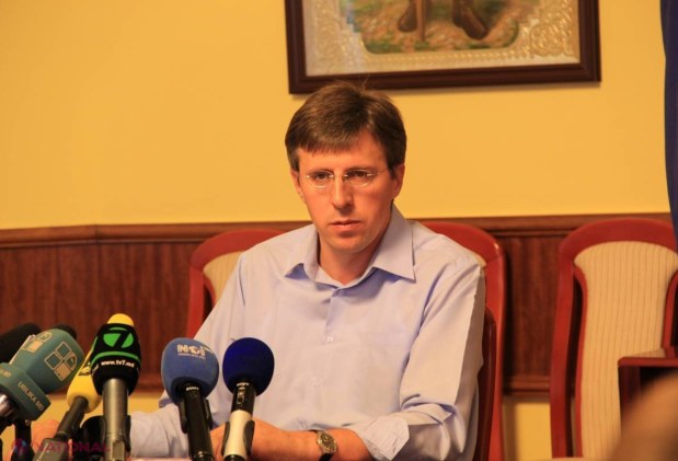Liberalii mizează pe un „AJUTOR” din partea lui Voronin