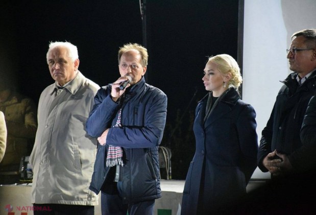 FOTO // Aproape toate localitățile din raionul Orhei au fost ILUMINATE de echipa Partidului „ȘOR”: „Iluminatul stradal înseamnă foarte mult pentru o localitate, atât din punct de vedere social, cât și al securității și asigură dezvoltare”