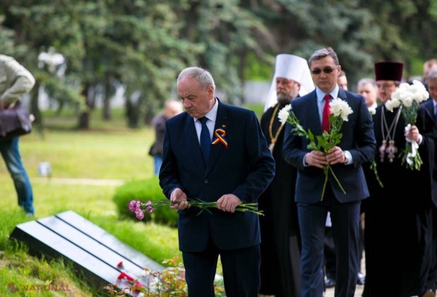 Reportaj FOTO // „Ziua Victoriei”, la Memorial: „Nu dorim ca cineva să treacă prin ce am trecut noi”