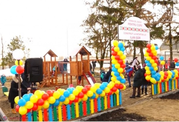 FOTO // Un nou teren de joacă a fost construit la inițiativa lui Ilan Șor, într-o localitate din sudul R. Moldova