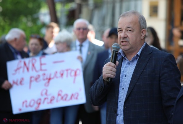 FOTO // Comuniștii și Partidul „ȘOR” au protestat, la ANRE, contra scumpirilor resurselor energetice: „Această instituție trebuie LICHIDATĂ, pentru că nu aduce beneficii R. Moldova”
