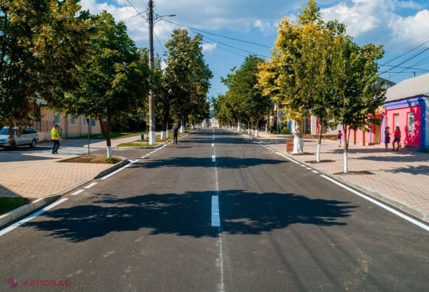 FOTO // Strada centrală din Orhei se află în plină modernizare. Prima porțiune a fost dată în EXPLOATARE