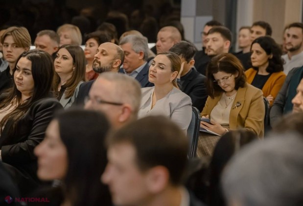 FOTO // Omul lui Dodon a devenit peste noapte PROEUROPEAN și îi învață și pe reprezentanții partidelor de dreapta cât de importantă e integrarea în UE. Cine face parte din echipa MAN a lui Ion Ceban și cine va fi candidatul la PREZIDENȚIALE