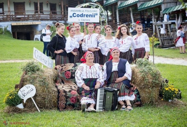 FOTO // R. Moldova GĂZDUIEȘTE cel mai mare FESTIVAL dedicat Românilor de Pretutindeni. Irina Loghin: „Cât voi trăi voi cânta pentru Basarabia, că-i pământ din Țara mea”
