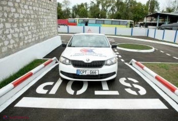 ASP vine cu PRECIZĂRI, după ce o femeie s-a plâns că examinatorii ar tergiversa intenționat obținerea permisului de conducere 