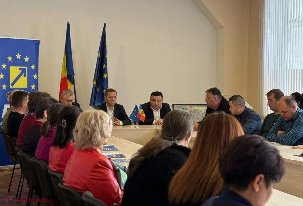 FOTO // Zeci de cetățeni și aleși locali din Cimișlia, în sprijinul PNL la alegerile europarlamentare. Adrian Dupu: „PNL va fi la fel vocal și consecvent în susținerea R. Moldova în Parlamentul European”