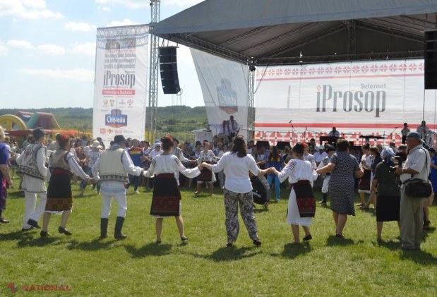 FOTO // Prosoape, hore și biscuiți la un eveniment INEDIT în sudul republicii