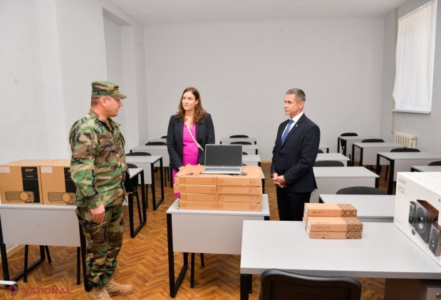 Condiții moderne de instruire pentru sergenții din R. Moldova: NATO a donat echipament, tehnică de calcul și mobilier pentru clasele de studii