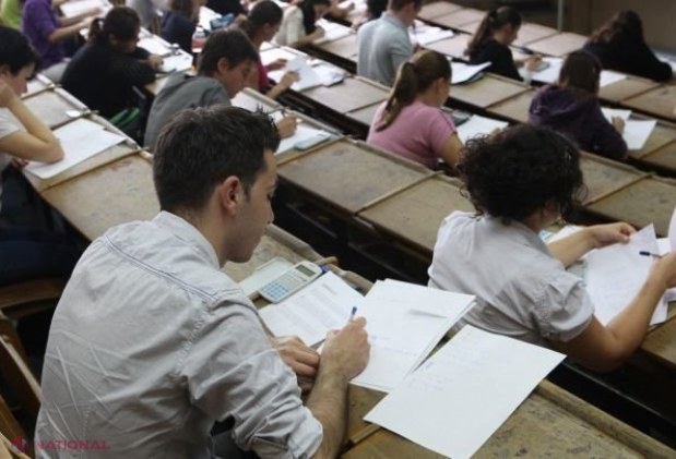 De ce este important să investim în EDUCAȚIA copiilor: Șansele de angajare a unui tânăr cu studii superioare sunt de PATRU ori mai mari decât ale celor fără studii