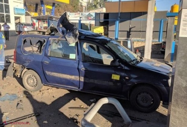 FOTO // Un taxi a EXPLODAT într-o benzinărie din Chișinău, în timp ce-și făcea plinul: Încă trei mașini avariate