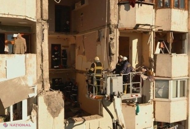 Salvatorii și pompierii care au intervenit imediat după explozia din BLOCUL GROAZEI, decorați cu Ordinul „Credință Patriei” și Medalia „Pentru vitejie”