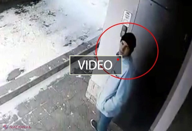 VIDEO // A intrat în scara unui bloc de locuit din Chișinău și a furat o bicicletă de 8 000 de lei: Îl recunoașteți pe acest tânăr?
