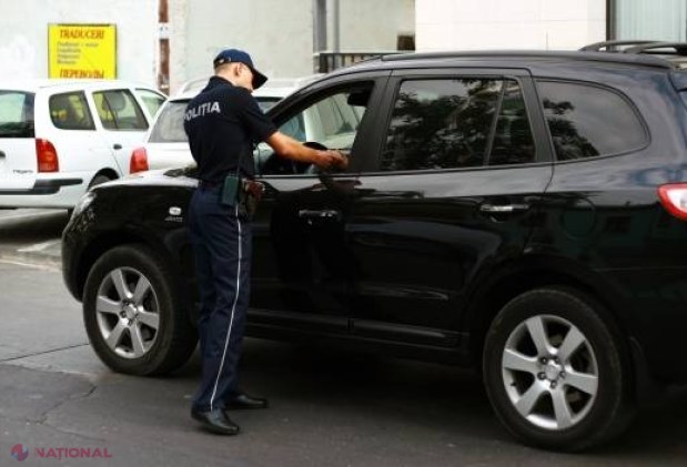 Ce-au pățit sute de șoferi din R. Moldova care vorbeau la telefon în timp ce conduceau mașina