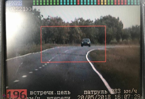 FOTO // Cu aproape 200 de kilometri pe oră, pe traseul Leușeni-Chișinău: Cum a fost pedepsit vitezomanul