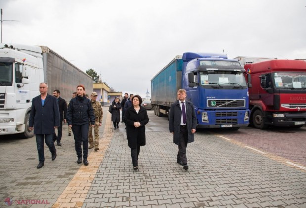 FOTO // PRIMA vizită a unui oficial din R. Moldova în Ucraina, în plin RĂZBOI. Natalia Gavrilița a transmis un lot de AJUTOR umanitar ucrainenilor: