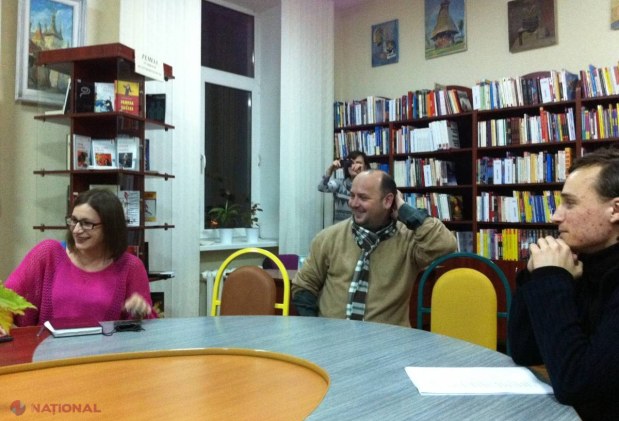Clubul criticilor de teatru a discutat despre „Hronicul Găinarilor” și „Urâtul”