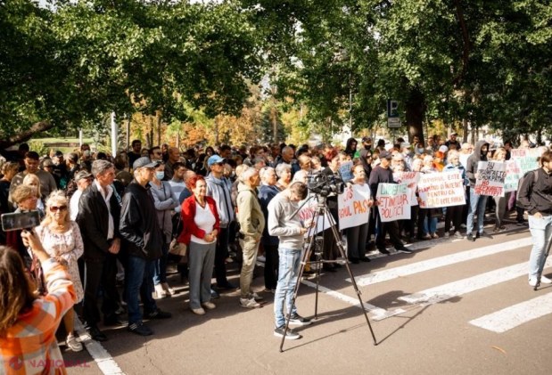 Un nou protest în fața Guvernului. Membrii și simpatizanții Partidului „ȘOR”, inclusiv DEPUTAȚI ai formațiunii, au cerut DEMISIA Guvernului Gavrilița