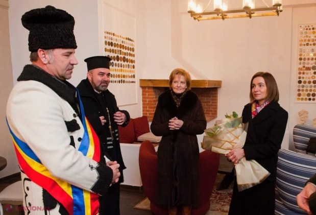 GALERIE FOTO // Preşedinta Maia Sandu, oaspetele Casei Regale din România: A plantat un stejar şi a semnat în Cartea de Aur