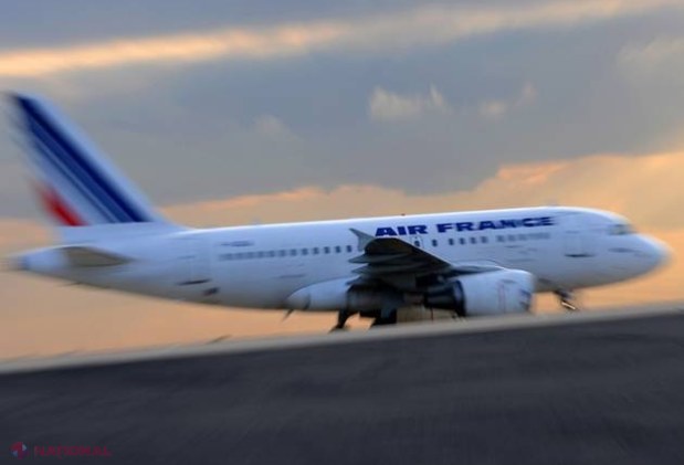 ALERTĂ MAXIMĂ! Un avion plin cu români, adus la sol de urgenţă. Mascaţii au descins în forţă
