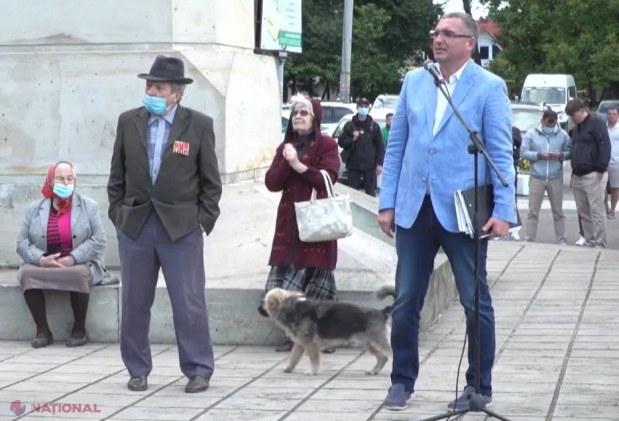 Usatîi a DEMISIONAT, dar NU renunță la POLITICĂ. Alegerile anticipate vor avea loc pe 21 noiembrie. Acesta s-a enervat pe o femeie din Bălți, care nu a fost la ALEGERILE parlamentare: „Eu mi-am cheltuit toți banii, peste 50 de milioane de lei…