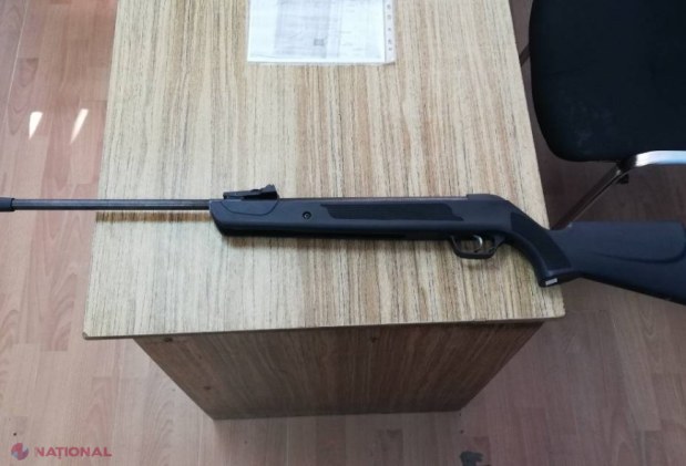 Cu arma, la Vama Leușeni
