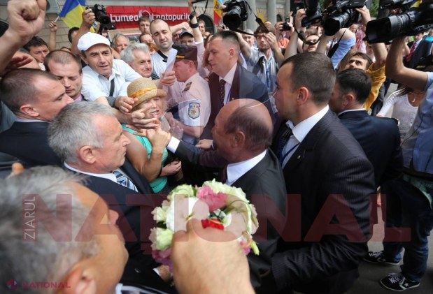 FOTO // Băsescu, emoționat până la LACRIMI