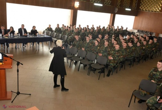 Grup de formatori de opinie specializați pe probleme de securitate internațională din România, vizită la Ministerului Apărării din R. Moldova