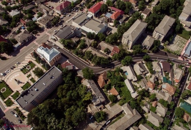 FOTO // „Cât timp la Chișinău nu pot ÎMPĂRȚI puterea...” Ilan Șor a inaugurat o nouă stradă reparată capital la Orhei