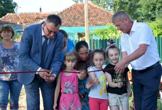 FOTO // În raionul Orhei sunt INAUGURATE săptămânal câteva terenuri de joacă pentru copii