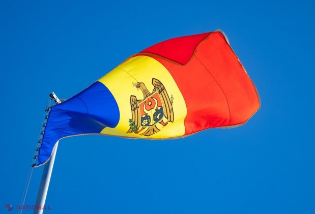 FOTO // Maia Sandu, de Ziua Drapelului de Stat: „De fiecare dată când privim spre Tricolor, să ne amintim că suveranitatea și dreptul de a ne făuri destinul trebuie apărate de noi toți, mai ales în aceste vremuri tulburi”