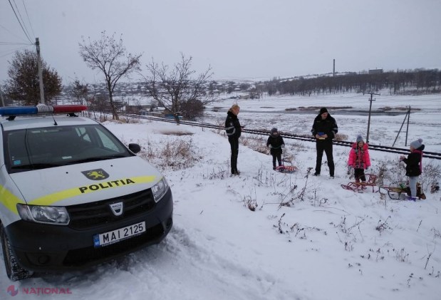 FOTO // Autoritățile dau asigurări că toate traseele din republică sunt PRACTICABILE. Premierul a solicitat evacuarea zăpezii de pe drumurile din capitală și din întreaga republică