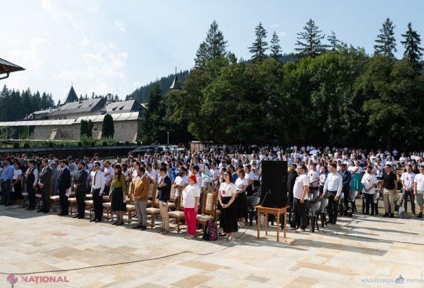VIDEO // 150 de la marea „Serbare de la Putna”, inițiată de Mihai Eminescu, Ioan Slavici, Iraclie și Ciprian Porumbescu, la care s-au asociat tinerii români de pretutindeni: „Termenul de ROMÂN s-a definit în Țara Moldovei”