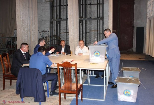 Șeful Procuraturii Anticorupție și adjunctul său au funcții noi suplimentare