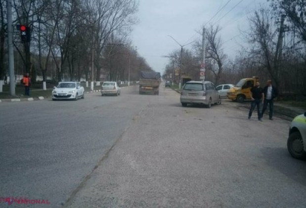 Poliția a stabilit că șoferul mașinii, în care „de obicei circulă Andrei Năstase”, se face VINOVAT de producerea accidentului din Bălți