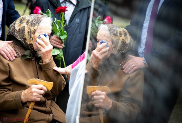 GALERIE FOTO // La Sângerei a fost inaugurat un monument în memoria victimelor DEPORTĂRILOR regimului totalitar comunist de OCUPAȚIE