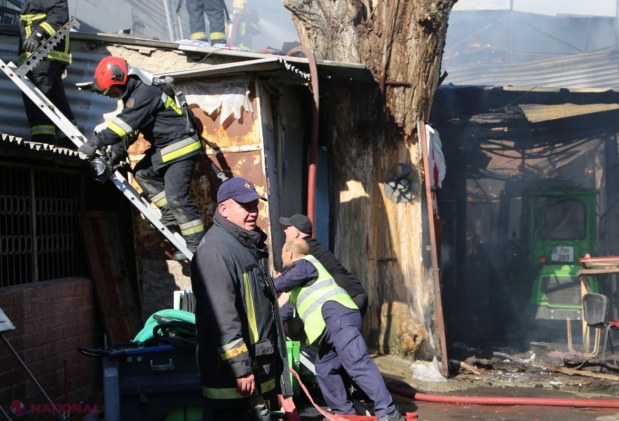 INCENDIU la Piața Centrală din Chișinău