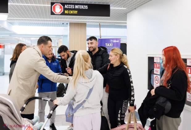 FOTO // Cei unsprezece cetățeni ai Republicii Moldova evacuați din Liban au ajuns în siguranță la Chișinău