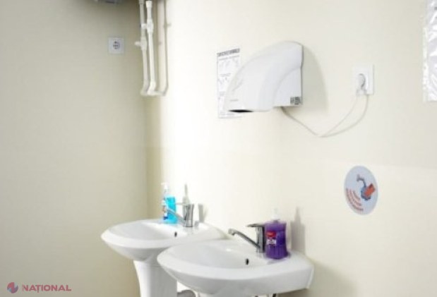 FOTO // Gimnaziul din satul Sămănanca, RENOVAT capital, la inițiativa echipei lui Ilan Șor. Odată cu darea în exploatare a unui nou BLOC de studii, elevii nu vor mai fi nevoiți să învețe în două schimburi: „Demult am așteptat această SCHIMBARE”
