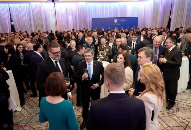 FOTO // Recepție prilejuită de Ziua Națională a României, organizată la Chișinău! Ambasadorul Cristian Leon-Țurcanu: „Sărbătorim împreună ziua tuturor românilor. Sper ca peste nu mult timp să putem sărbători cu toții împreună, în Uniunea Europeană”