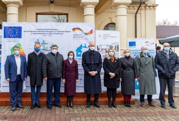FOTO // Maia Sandu a dat START lucrărilor unui proiect de amploare la Edineț: „Peste 18 mii de locuitori vor avea APĂ bună la robinet grație fondurilor EUROPENE”
