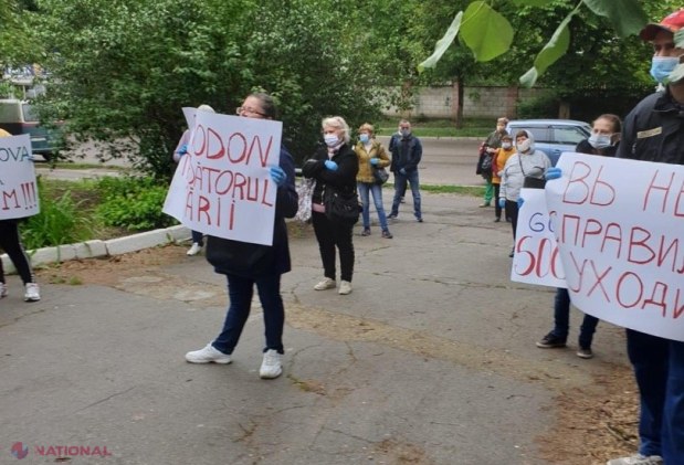 VIDEO, FOTO // Ample ACȚIUNI DE PROTEST în toate raioanele R. Moldova. Cetățenii R. Moldova, susținuți de Partidul „ȘOR”, i-au cerut lui Dodon să demisioneze: „Guvernare este mai periculoasă decât COVID-19”