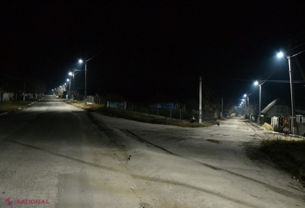 FOTO // Aproape toate localitățile din raionul Orhei au fost ILUMINATE de echipa Partidului „ȘOR”: „Iluminatul stradal înseamnă foarte mult pentru o localitate, atât din punct de vedere social, cât și al securității și asigură dezvoltare”