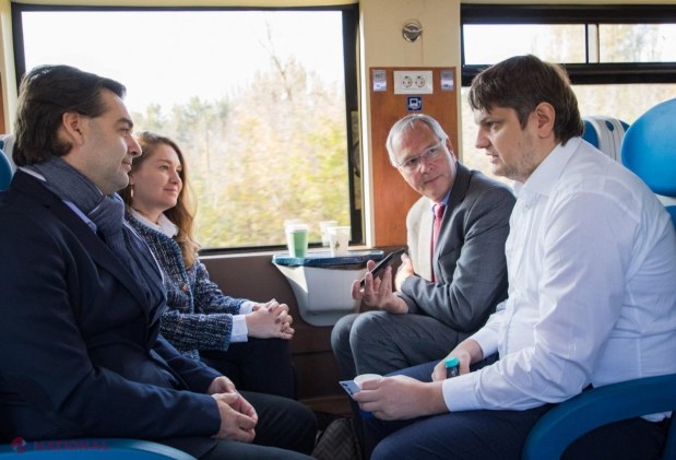FOTO // Câți bani au PLĂTIT membrii Guvernului R. Moldova pentru a ajunge astăzi cu trenul la Ungheni