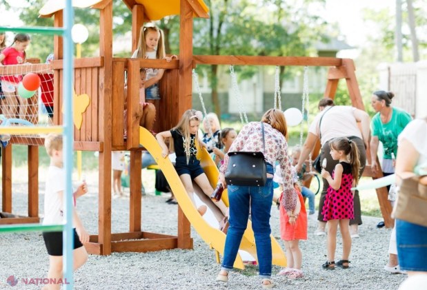 FOTO // În alte două sate au fost inaugurate terenuri de joacă pentru copii, în cadrul proiectului lansat de Partidului „ȘOR”