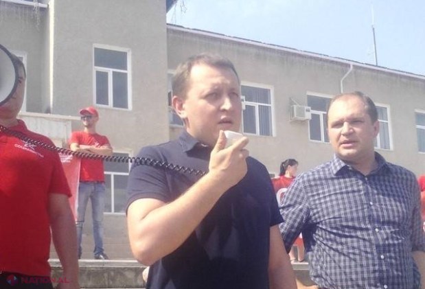 FOTO // DOVADA că Petrenco face echipă cu Dodon