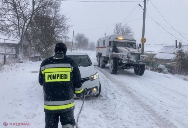 ACTUALIZARE // Peste 160 de localități, fără energie electrică din cauza viscolului: Ambulanțe, autobuze sau microbuze pline cu pasageri, scoase din nămeți de către salvatori