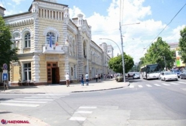 Persoanele cu venituri mai mici de 3 000 de lei pe lună pot cere de la Primăria Chișinău compensații pentru serviciile de întreținere