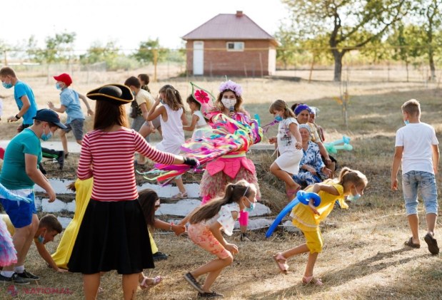 FOTO // Programul „Câte un teren de joacă pentru copii în fiecare sat” prinde TURAȚII. Încă în două sate au fost inaugurate terenuri de joacă pentru copii, în cadrul proiectului Partidului „ȘOR”