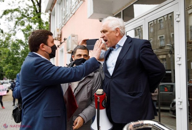 VIDEO, FOTO // Ample ACȚIUNI DE PROTEST în toate raioanele R. Moldova. Cetățenii R. Moldova, susținuți de Partidul „ȘOR”, i-au cerut lui Dodon să demisioneze: „Guvernare este mai periculoasă decât COVID-19”